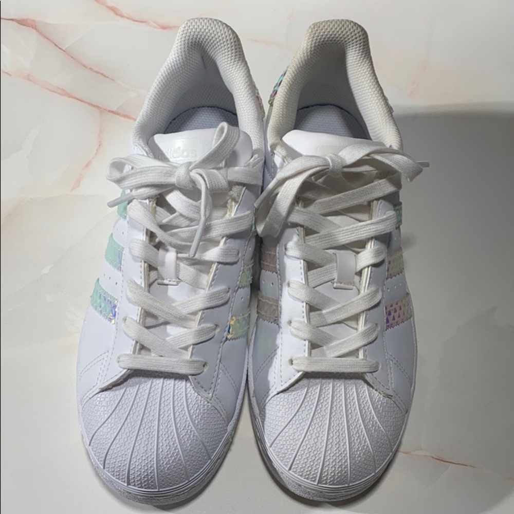Sneakers - Picture 4 of 7